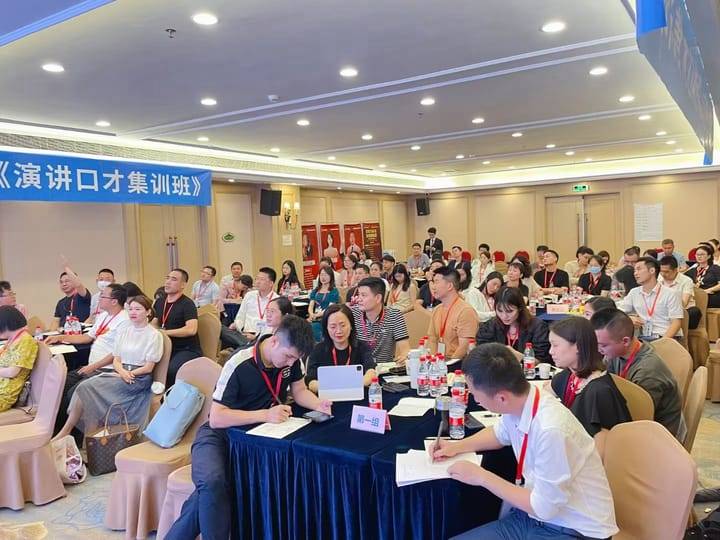 从此告别逻辑混乱:专业机构的一套实操训练法让你表达清晰有力(图1)